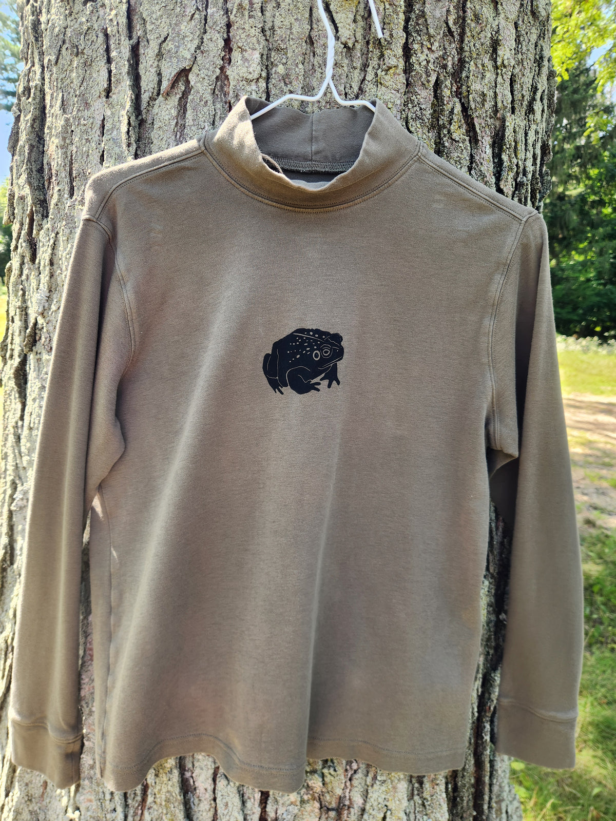 hand printed toad shirt - upcycled thrifted turtleneck - small