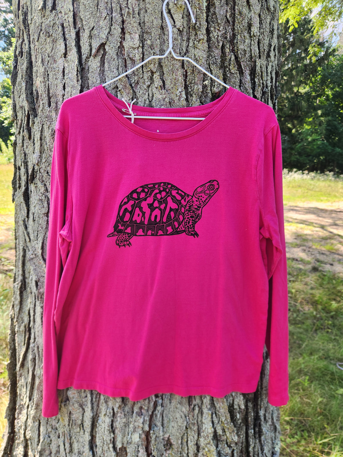 hand printed turtle shirt - upcycled thrifted long sleeve tee - large