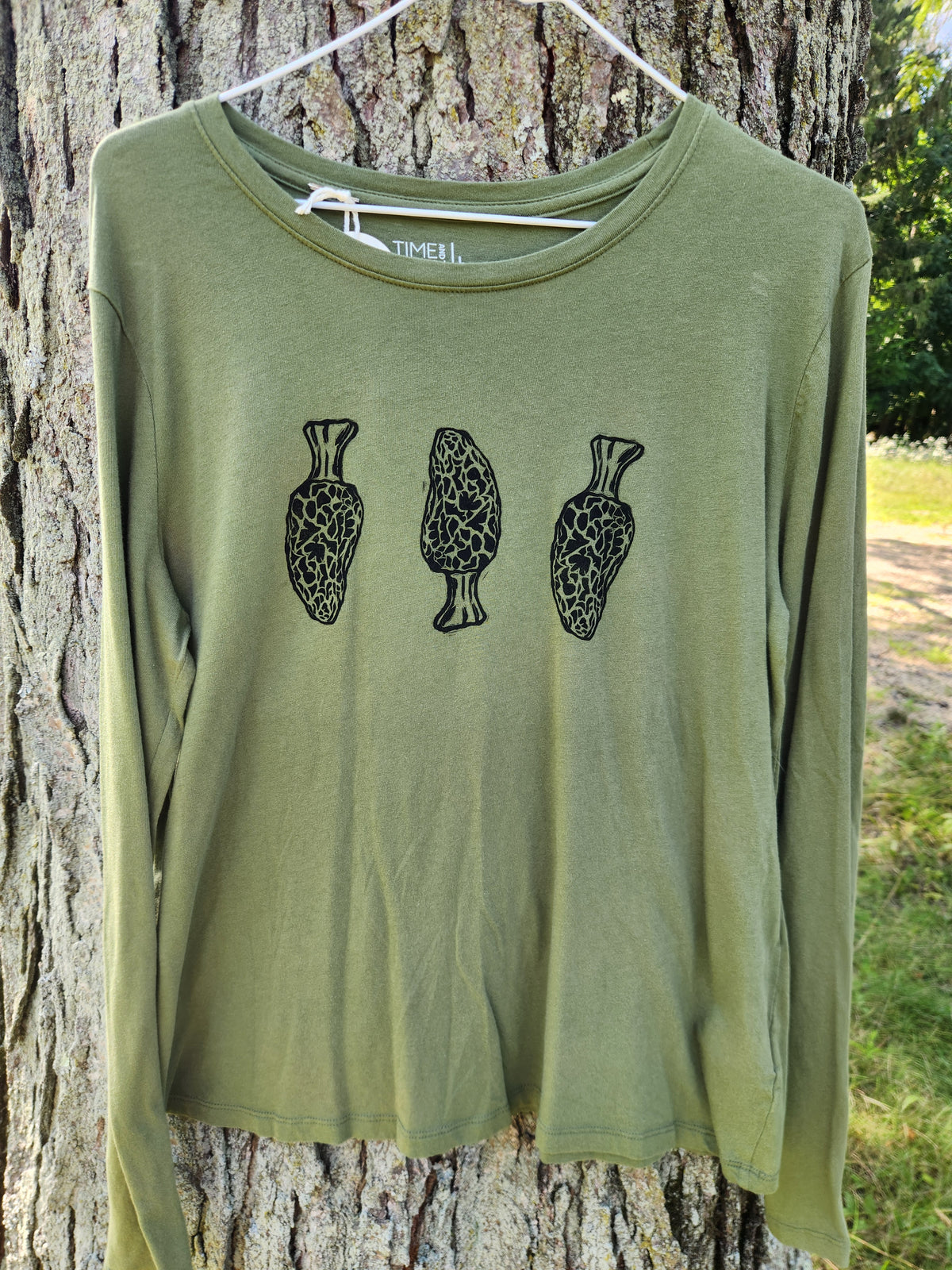 hand printed morels shirt - upcycled thrifted tee - large