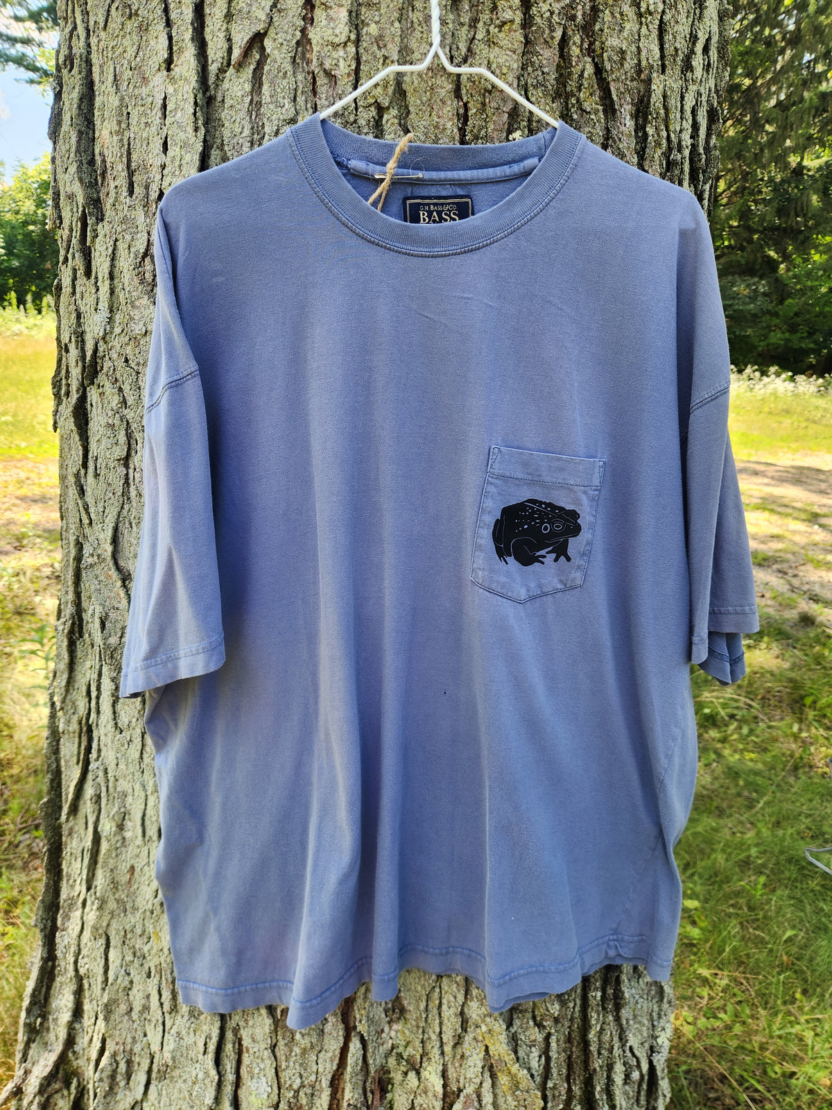 hand printed toad pocket shirt - upcycled thrifted tee - large