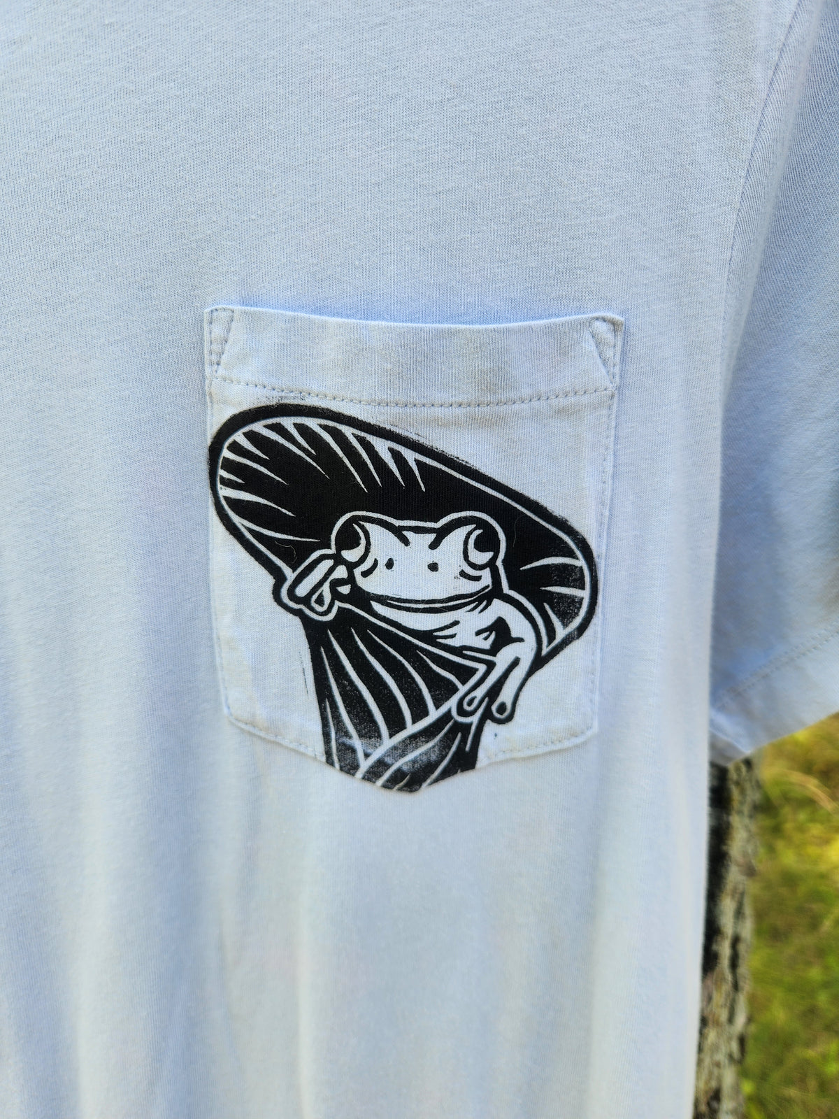 hand printed frog pocket shirt - upcycled thrifted tee - large
